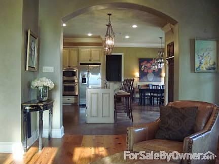3rd image of 106 Brundage Ln