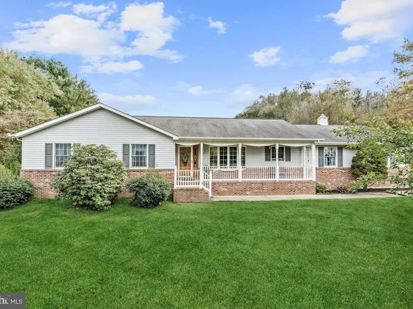 2417 Garrett Rd, White Hall, MD 21161