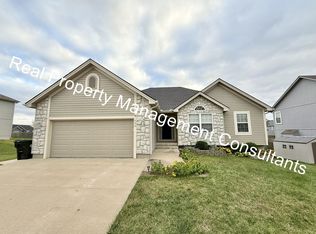 908 Coachman Dr, Pleasant Hill, MO 64080