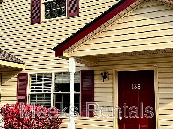 3rd image of 114 Mount Vernon Ln #142