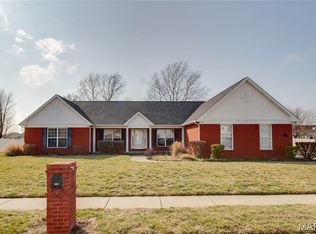 4285 Redfield Dr, Swansea, IL