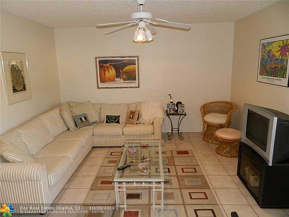 5th image of 11361 Lakeview Dr #1-P