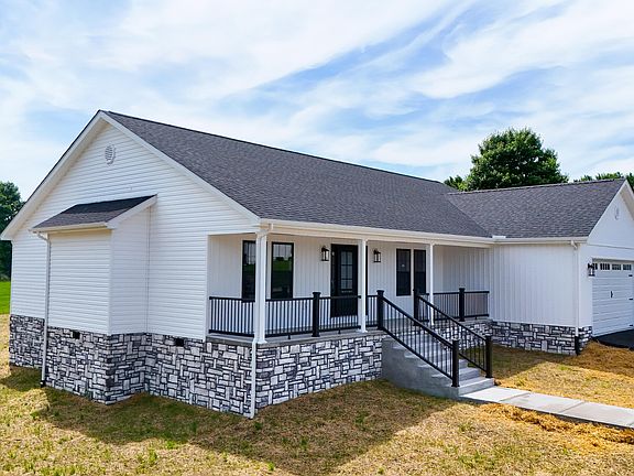 5th image of 126 Sterlyn Dr