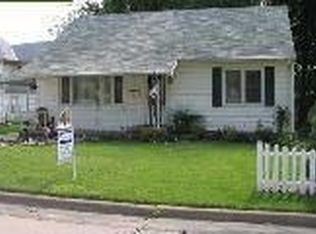 311 12th St SW, Cedar Rapids, IA 52404