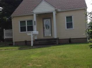 43 Hawk Ave, Akron, OH 44312