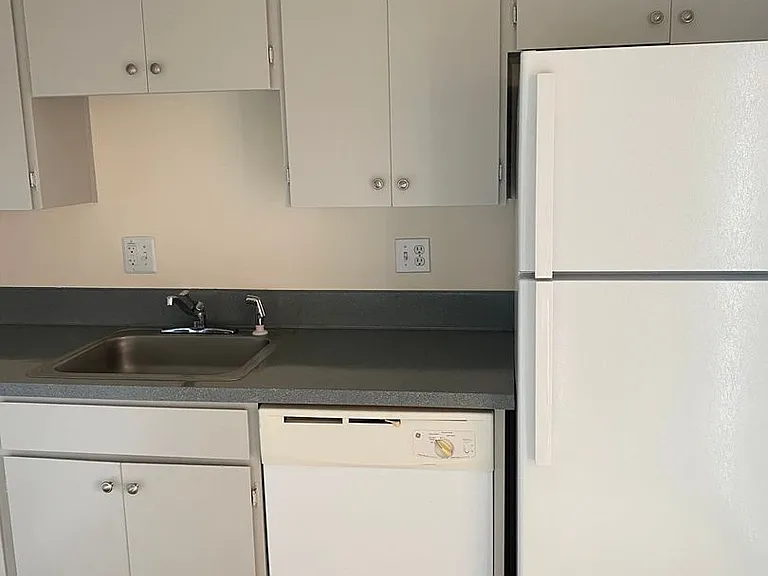 1038 NE 21st Ave — Photo 21