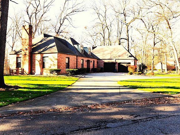 3rd image of 51735 Creekside Dr