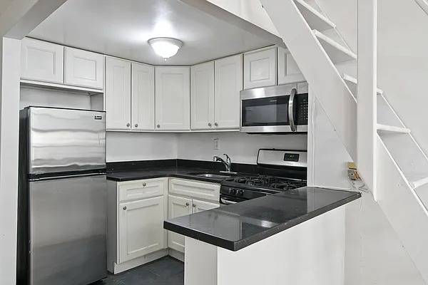 Rented by Voro NYC | media 5