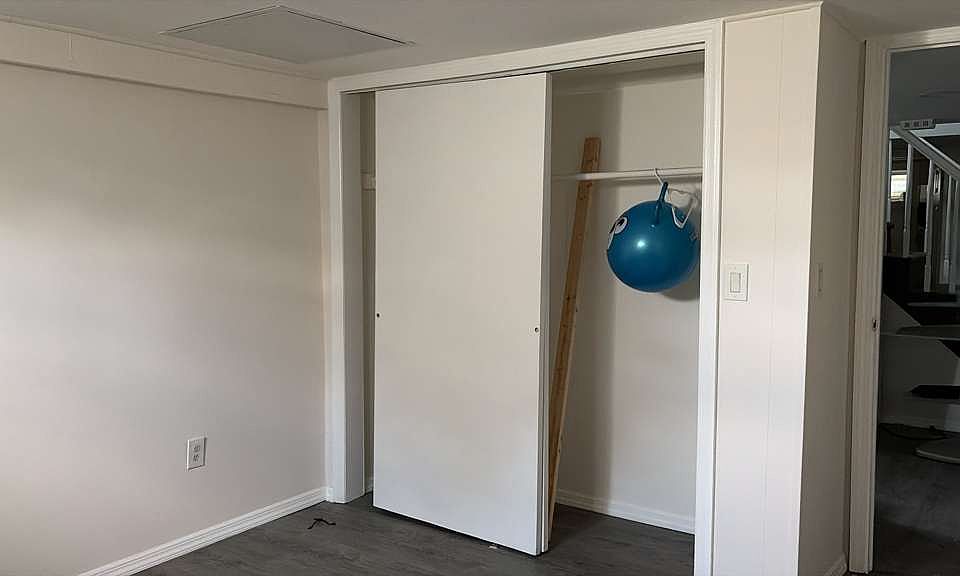 1st image of 8 Kuhl Ave