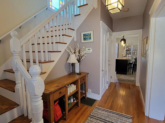 4th image of 56 Holton St