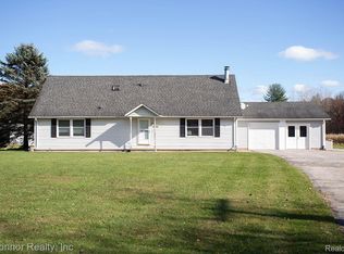 1905 Bauman Rd, Columbus, MI 48063