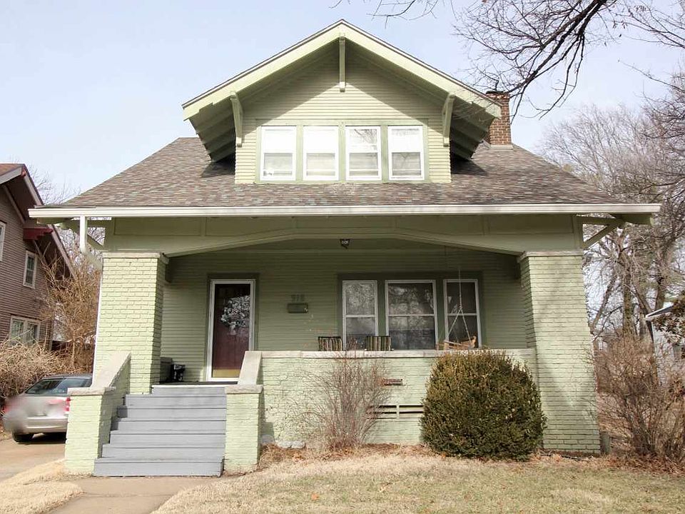 1st image of 918 W Pine Ave