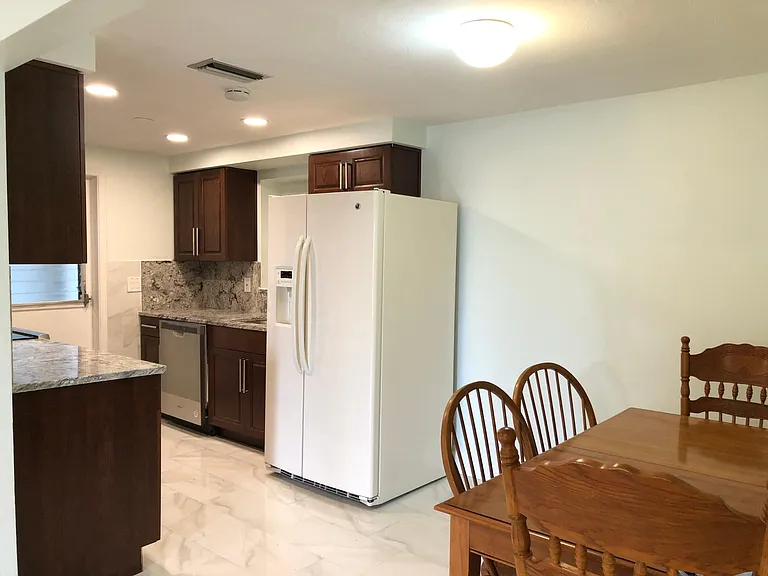 5121 Dove Dr — Photo 4