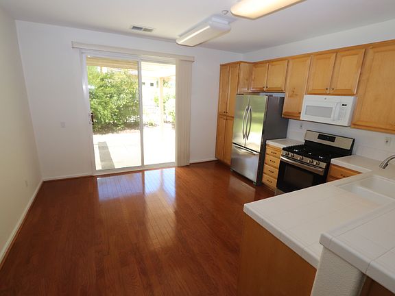 2nd image of 567 Quindell Way