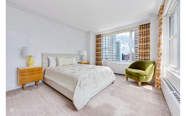 Rented by Douglas Elliman | media 17