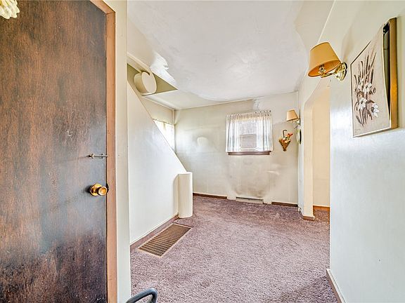 5th image of 111 Cottage Ave