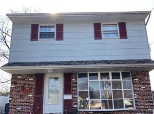 8338 Stow Rd, Pennsauken, NJ 08110