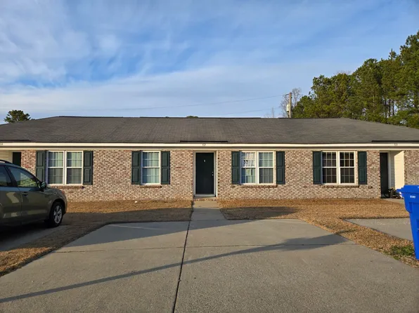 62 Coats Cir, Benson, NC 27504