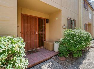 1351D E Fort Lowell Rd #33, Tucson, AZ 85719