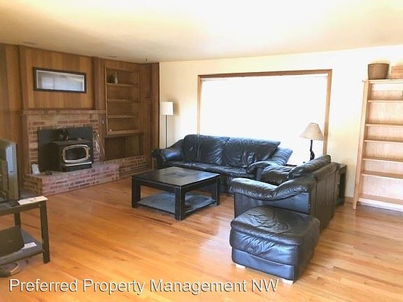 4th image of 21703 51st Ave W