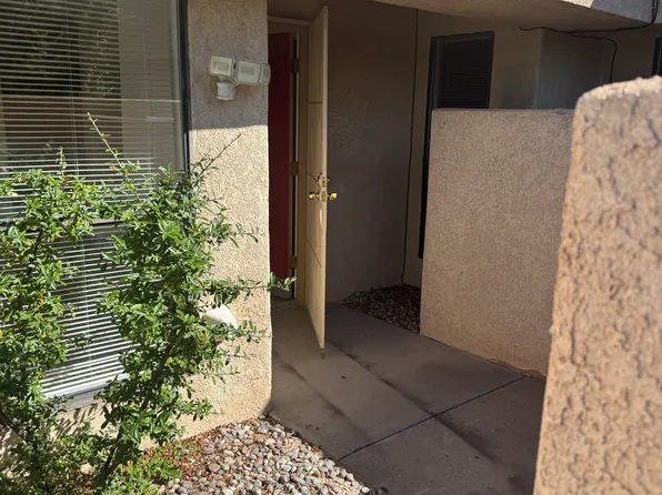 10017 Country Club Ct NW #1, Albuquerque, NM 87114