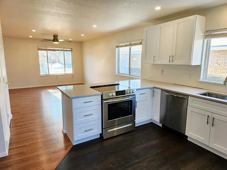 238 Sorento Pl — Photo 8