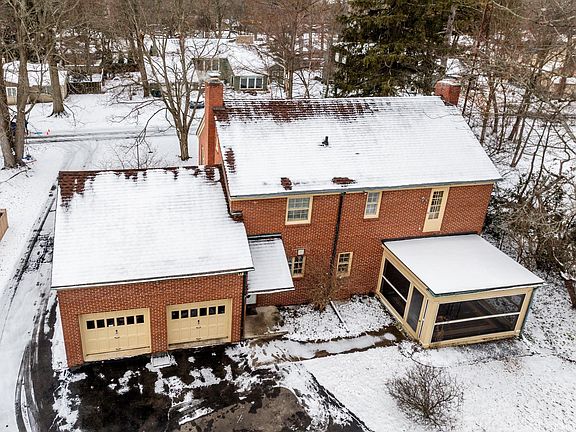 4th image of 412 N Forest Ave