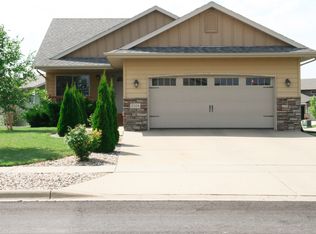 2201 S Katie Ave, Sioux Falls, SD 57106
