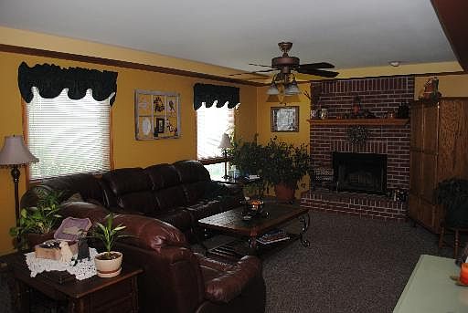 2nd image of 16133 Chablis Ln