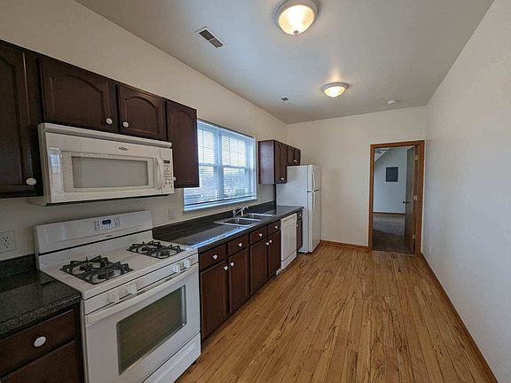 2nd image of 158 College Ave APT 5