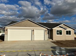 348 Emma Dr, Wenatchee, WA 98801