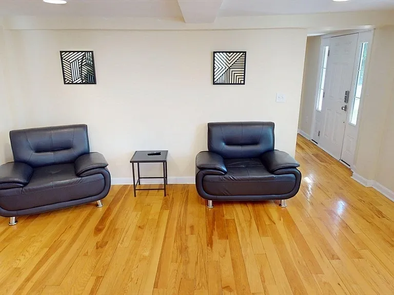 266 Webster St — Photo 3