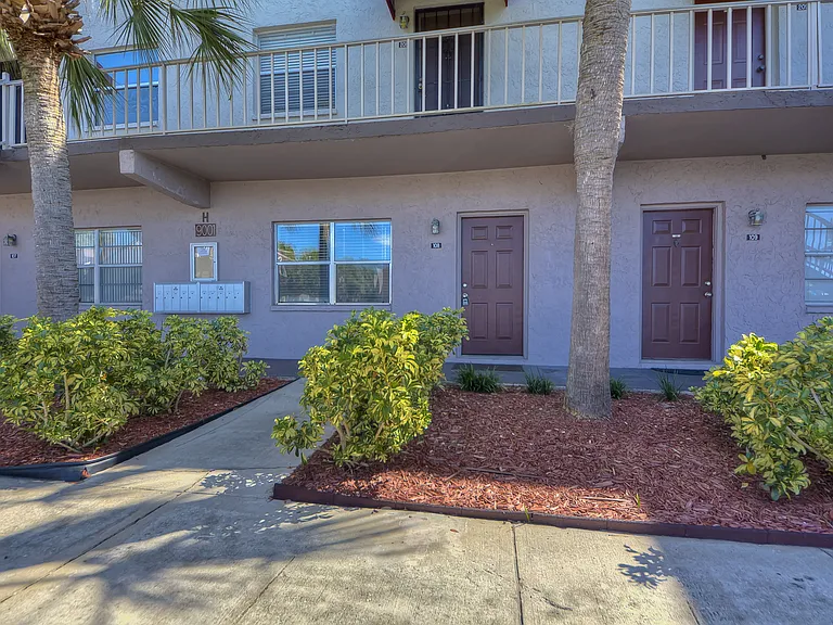 9110 Tudor Dr #106 — Photo 1