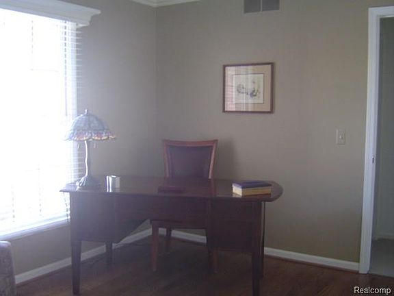 5th image of 18260 Heatherlea Dr
