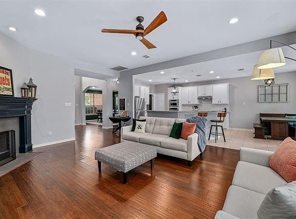 4th image of 1509 Harvest Glen Dr