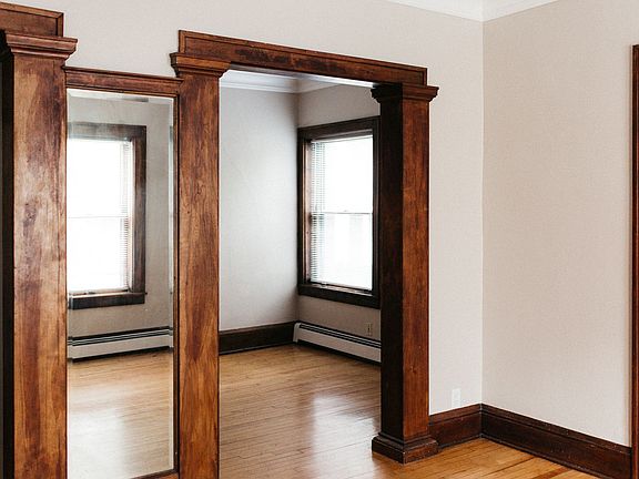 3rd image of 3219 Lyndale Ave S APT 108