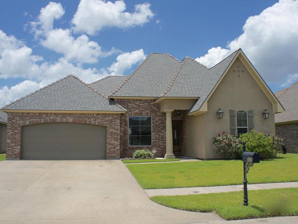 1st image of 207 Waverly Blvd