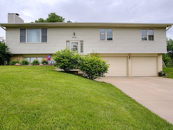 2nd image of 416 Bardsley Ave