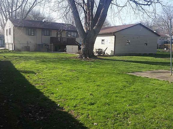 5th image of 3219 Clover Hills Dr