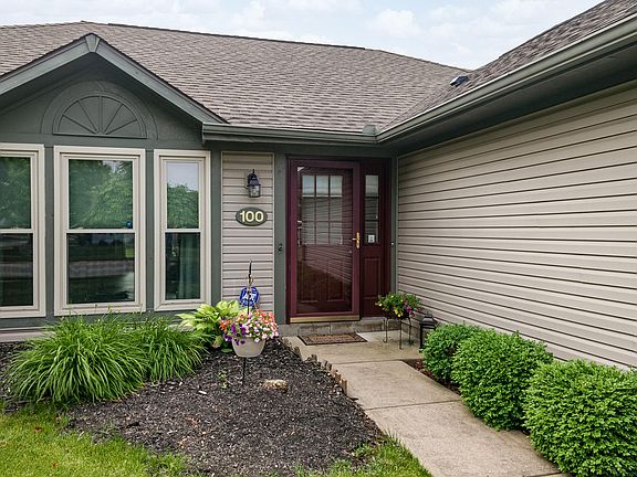 3rd image of 100 Buckcreek Ct