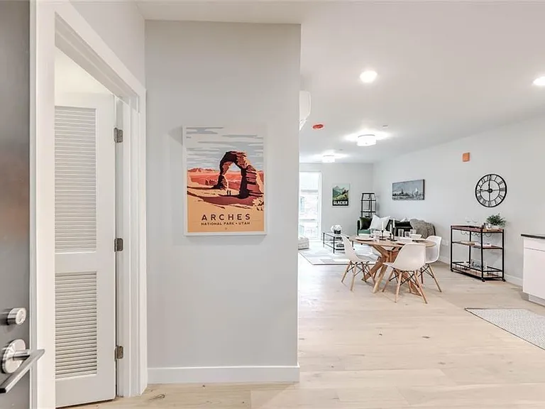 500 South Water St — Photo 14
