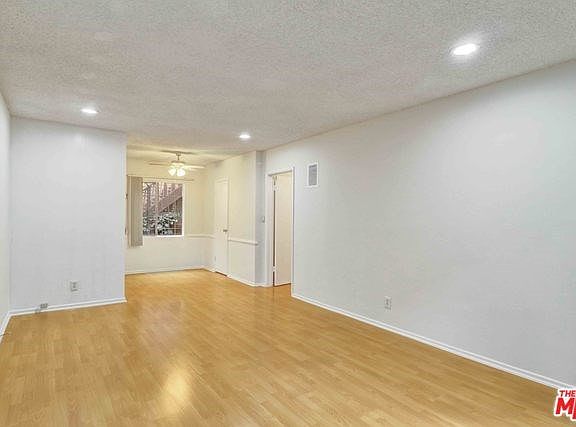 2nd image of 1826 N Harvard Blvd #3