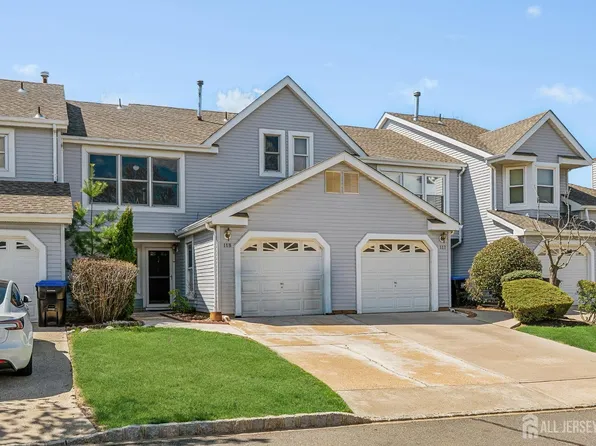 118 Magee Ct, East Brunswick, NJ 08816