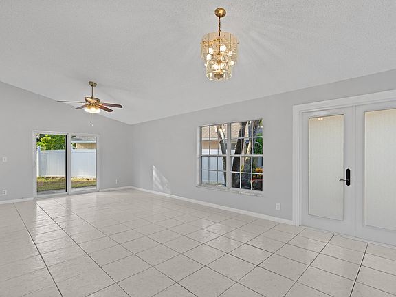 5th image of 10141 Boynton Place Circle