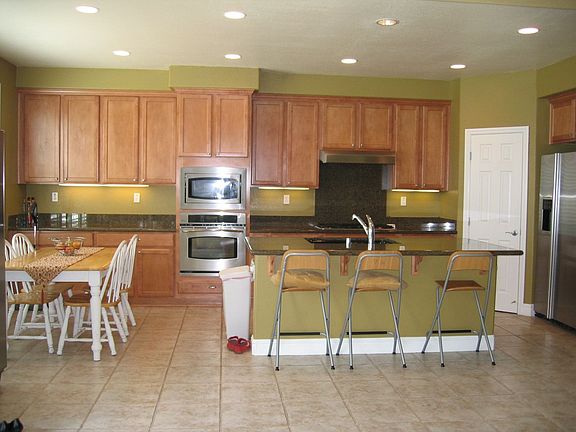 5th image of 8235 Medeiros Way