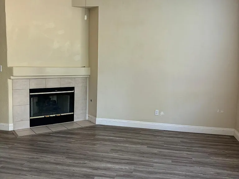 530 Bridgeford Dr — Photo 5