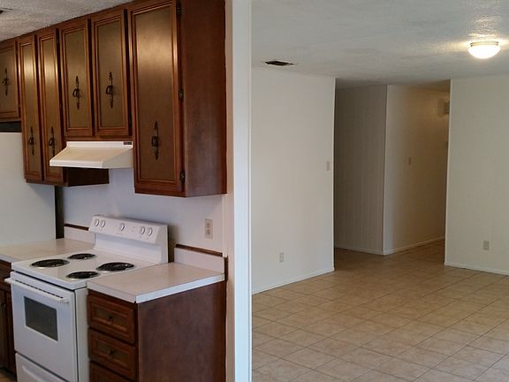5th image of 4810 Dick Gordon Dr