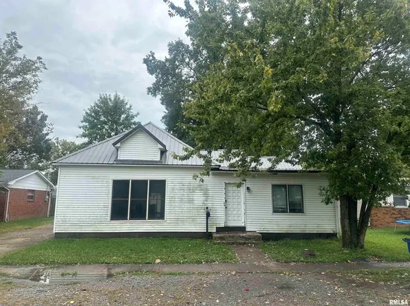 308 E Lindell St, West Frankfort, IL 62896