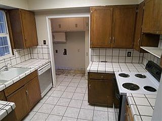 5th image of 1828 W Elmwood Ave