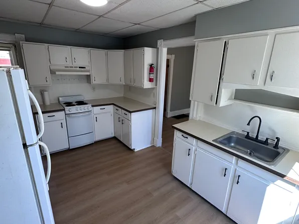 301 N Market St APT 3, Johnstown, NY 12095